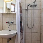 Gorgeous Apartment In Pula With Wifi *