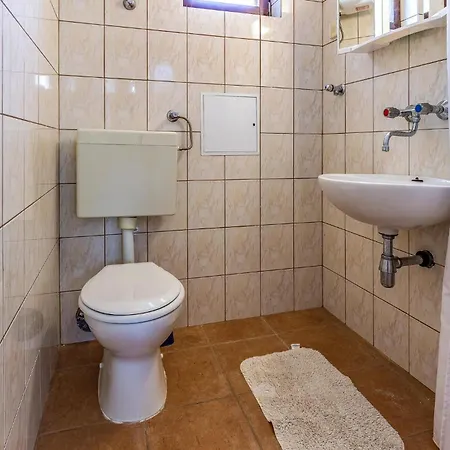 In With Kitchen * Pula