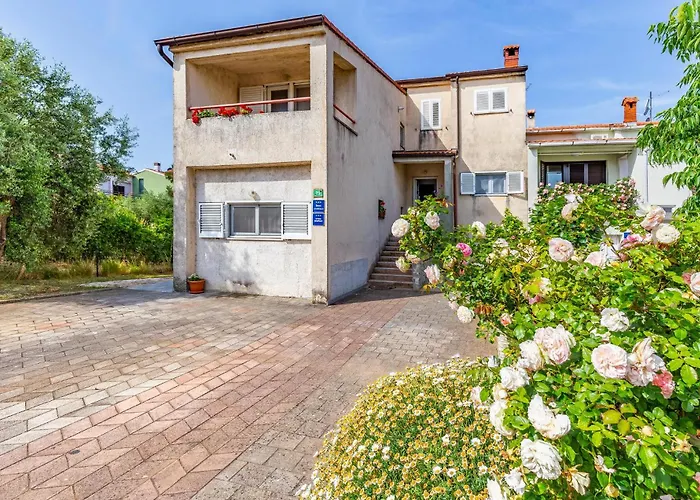 아파트 In With Wifi 풀라